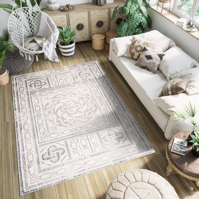 Kolekcja dywanów MONTREAL to klasyczne i efektowne wzory oraz najwyższej jakości materiał wiskozowy oraz błyszczący poliester, który przypomina naturalny jedwab. Ich struktura jest gęsta i zwarta, ale jednocześnie są one lekkie 🛋

W kolekcji Montreal czeka szeroka gama różnorodnych wzorów klasycznych i nowoczesnych, między innymi florystycznych, geometrycznych, nawiązujących do tradycyjnych perskich dywanów. 

Dominują przede wszystkim zgaszone kolory beżów i brązów. Dywany Montreal to ekskluzywna propozycja do salonu lub do sypialni, która zadowoli nawet najbardziej wymagających.

#pieknewnetrza #stylowewnetrza #nowoczesnewnetrza #wystrójwnętrz #projektantwnetrz #polskiewnetrza #urzadzamy
#architekturawnetrz #aranzacjawnetrz #projektwnetrz
#architektwnetrz #wystrój #wnetrzazesmakiem #polskidesign
#mojemiejsce #polskiewnetrza #interiordecorater #sweetinterior91 #luxuryinteriordecorating #archinterior
#interioreschic #interiorshoot #interior101 #lovely_interiors
#interiorproducts #interiorpic #interiorscape #interiordetail #dreaminterior #interior12follow - Rugito - Daj się zainspirować