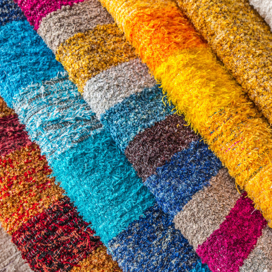 Jakie kolory dywanów będą modne w tym sezonie?