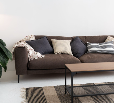 Ciemne meble – jaki dywan je zrównoważy? Podpowiadamy